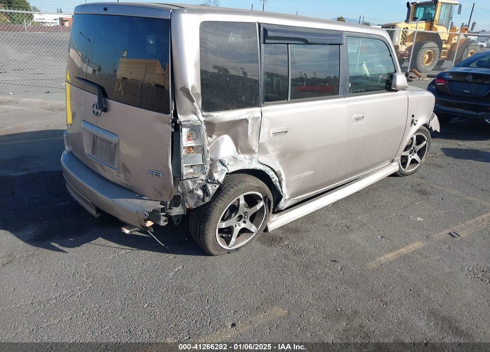 2005 SCION XB VIN: JTLKT324350221217