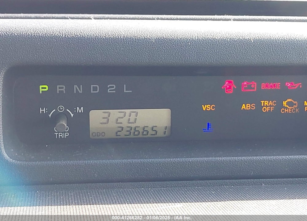 2005 SCION XB VIN: JTLKT324350221217