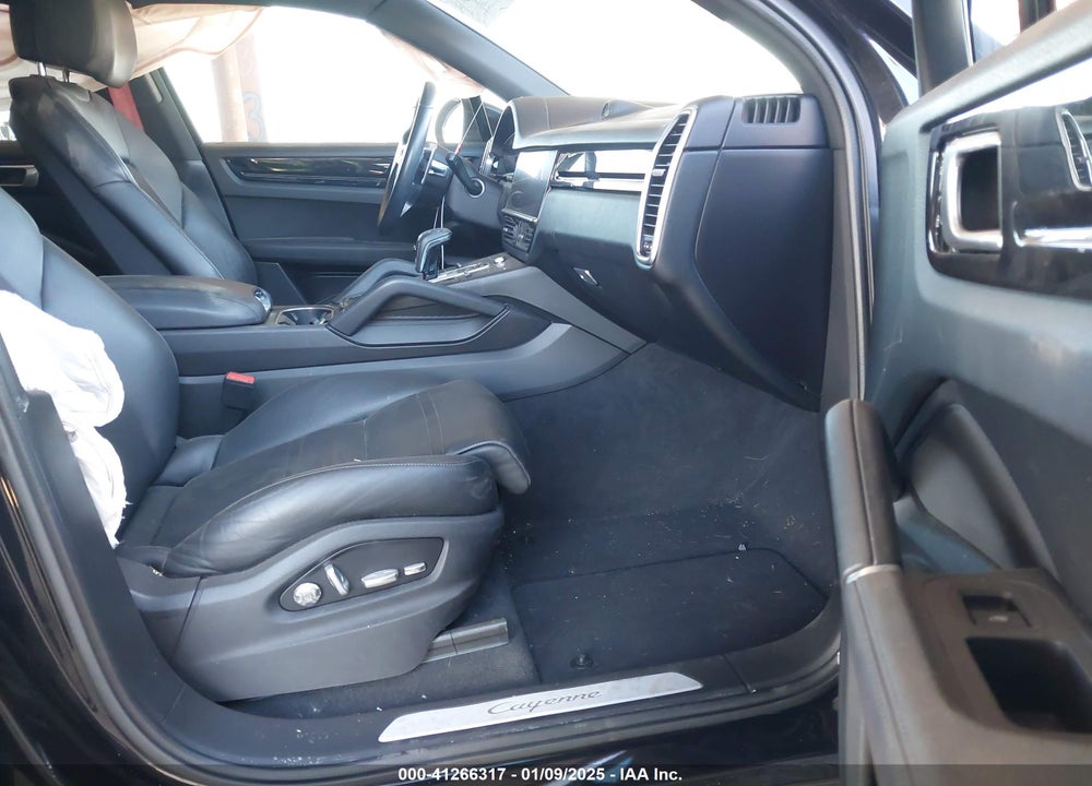 2020 PORSCHE CAYENNE VIN: WP1AA2AY5LDA06521