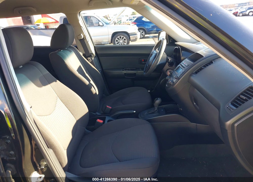 2012 KIA SOUL VIN: KNDJT2A5XC7741057