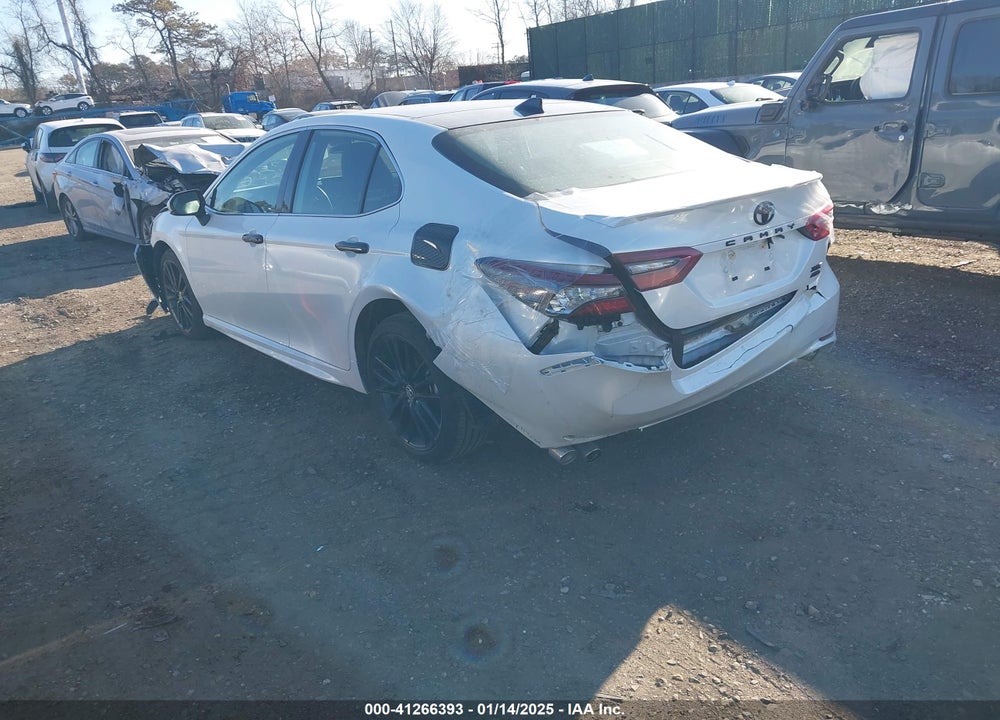 2022 TOYOTA CAMRY VIN: 4T1K61BK5NU062811