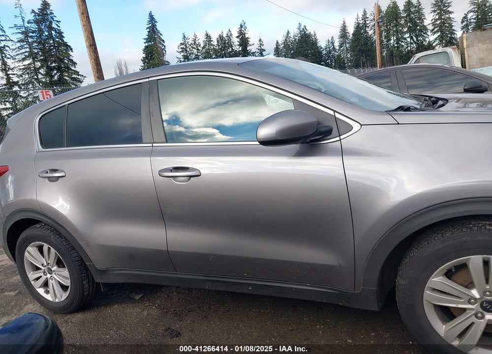 2019 KIA SPORTAGE LX VIN: KNDPM3AC4K7507958
