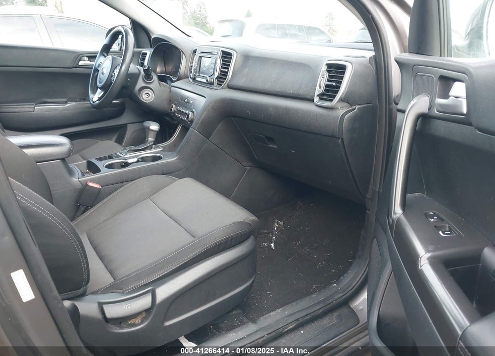 2019 KIA SPORTAGE LX VIN: KNDPM3AC4K7507958