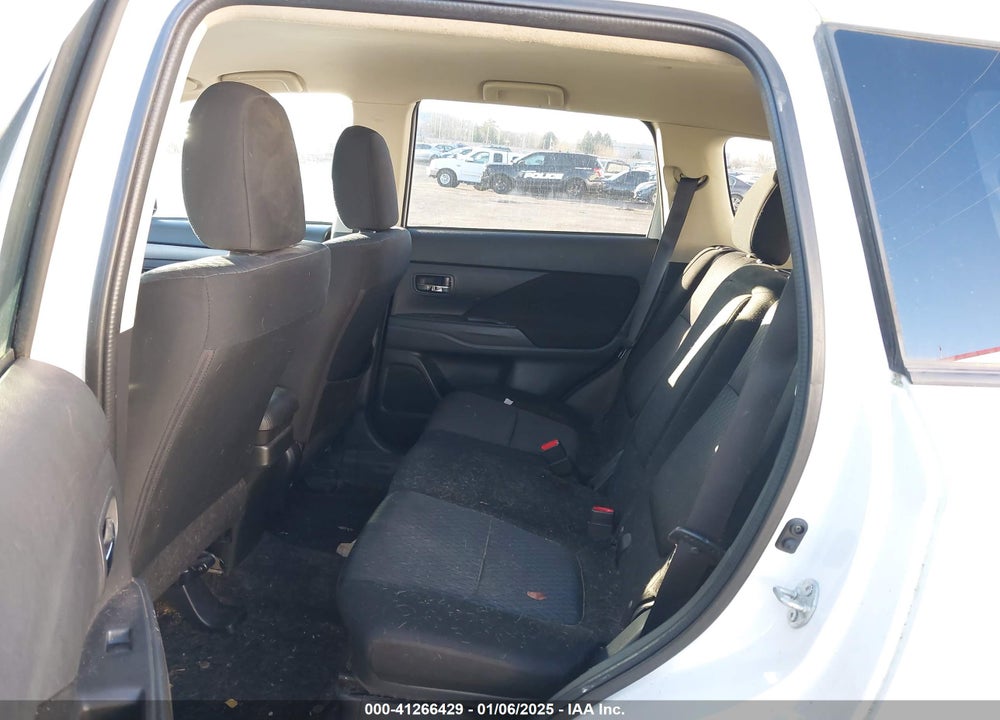 2014 MITSUBISHI OUTLANDER SE VIN: JA4AZ3A38EZ015427