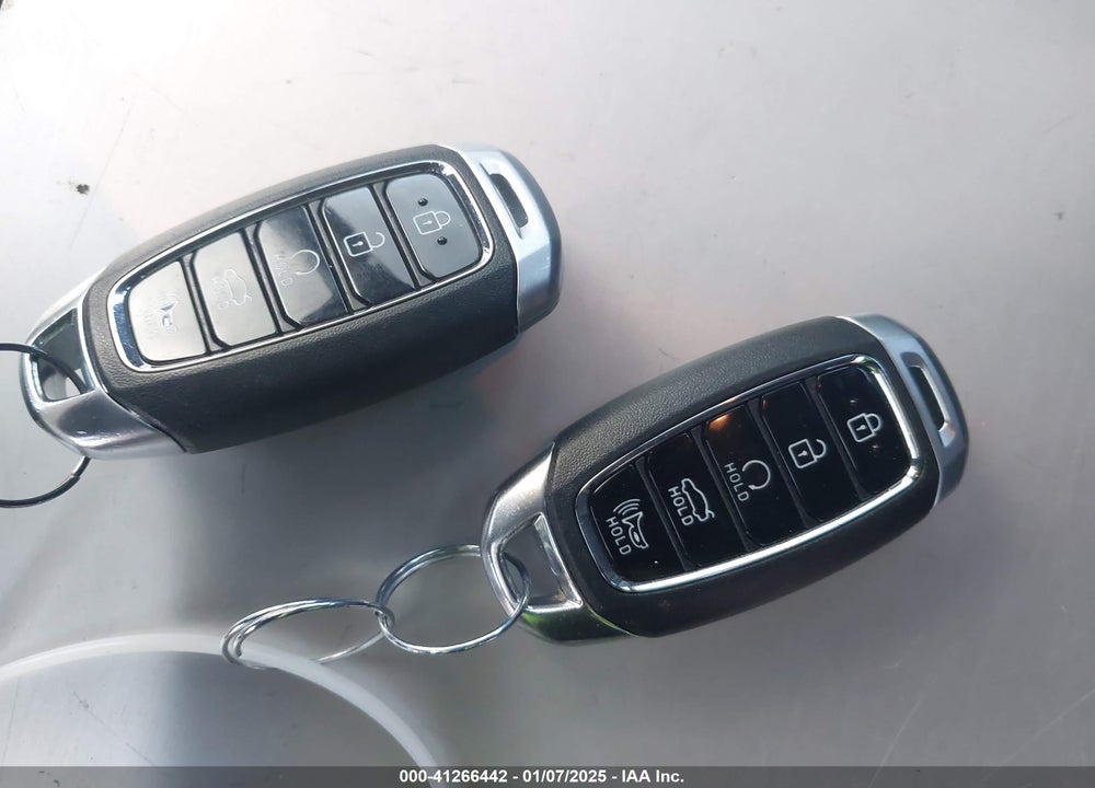 2022 HYUNDAI ELANTRA LIMITED VIN: KMHLP4AG3NU341142