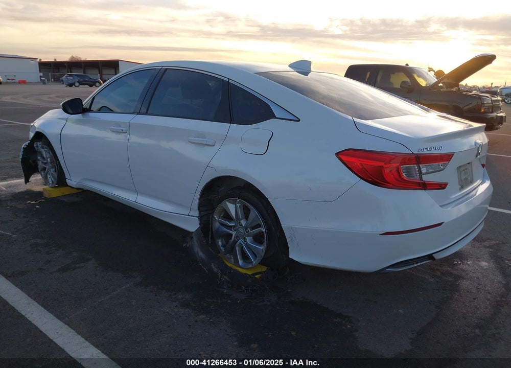 2018 HONDA ACCORD VIN: 1HGCV1F10JA091613