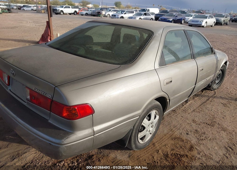 2000 TOYOTA CAMRY LE VIN: JT2BG22KXY0471432