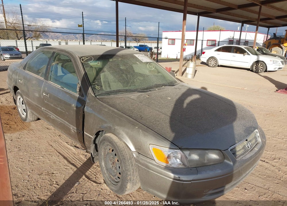 2000 TOYOTA CAMRY LE VIN: JT2BG22KXY0471432