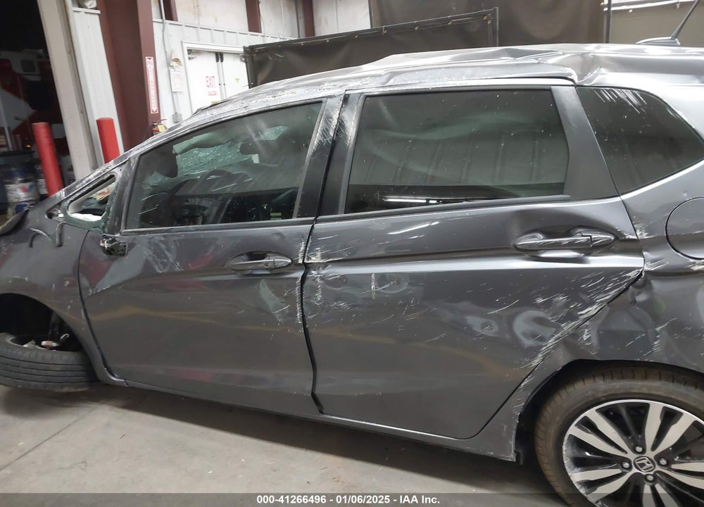 2019 HONDA FIT VIN: 3HGGK5H87KM747743