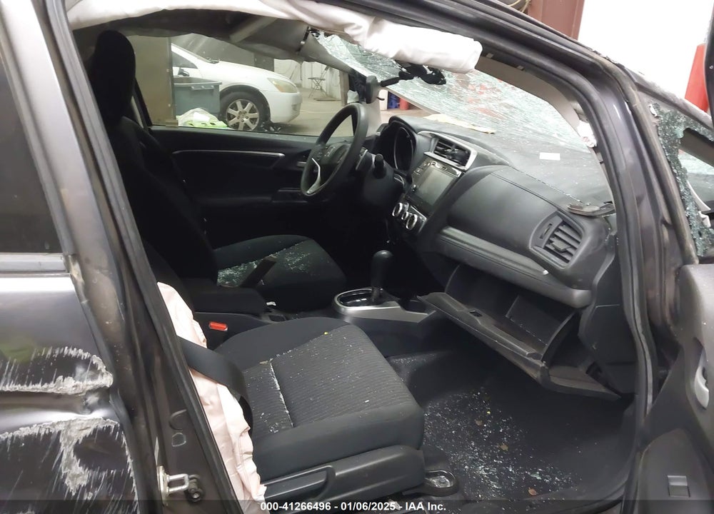 2019 HONDA FIT VIN: 3HGGK5H87KM747743