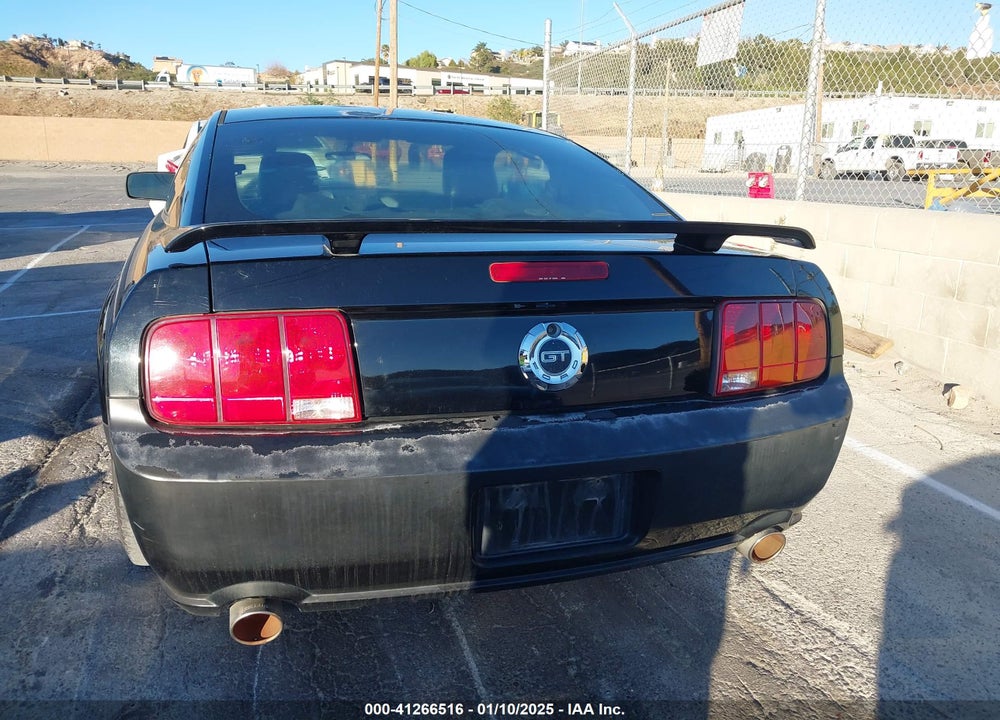 2008 FORD MUSTANG GT DELUXE/GT PREMIUM VIN: 1ZVHT82H985148901