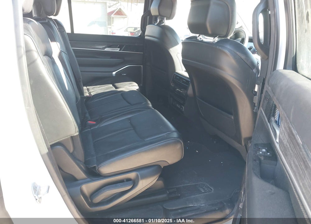 2022 JEEP WAGONEER SERIES III 4X4 VIN: 1C4SJVDT1NS205801