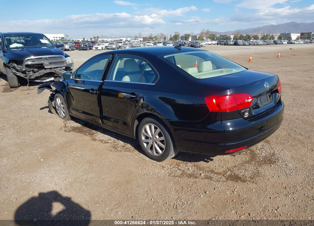 2013 VOLKSWAGEN JETTA 2.5L SE VIN: 3VWDP7AJ8DM297645