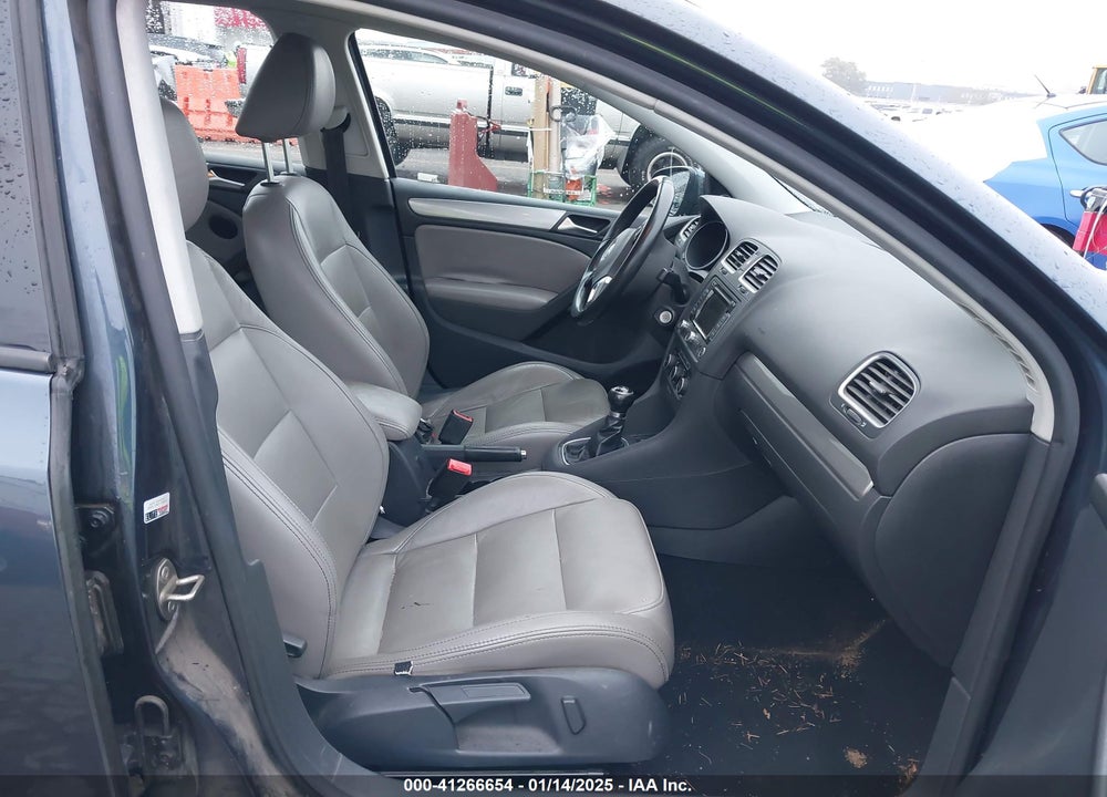 2013 VOLKSWAGEN GOLF 2.0L TDI 4-DOOR VIN: WVWNM7AJ0DW061426