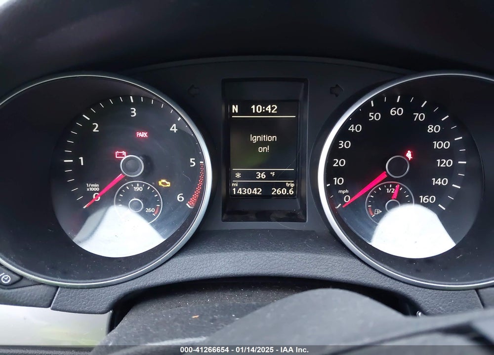 2013 VOLKSWAGEN GOLF 2.0L TDI 4-DOOR VIN: WVWNM7AJ0DW061426