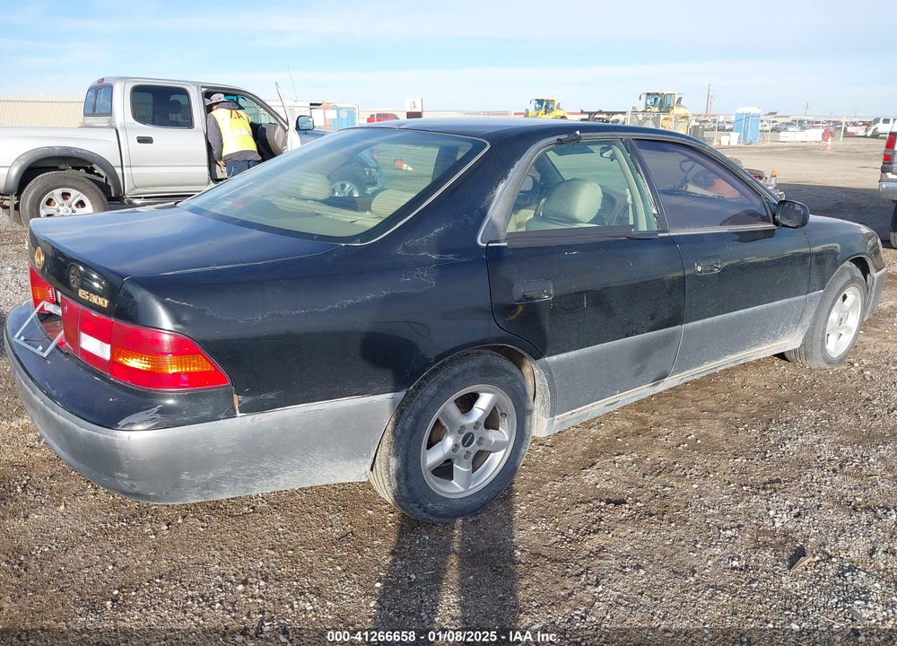 1998 LEXUS ES 300 VIN: JT8BF28G5W0131484