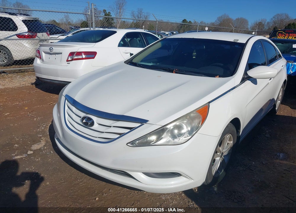 2013 HYUNDAI SONATA VIN: 5NPEB4AC1DH713644