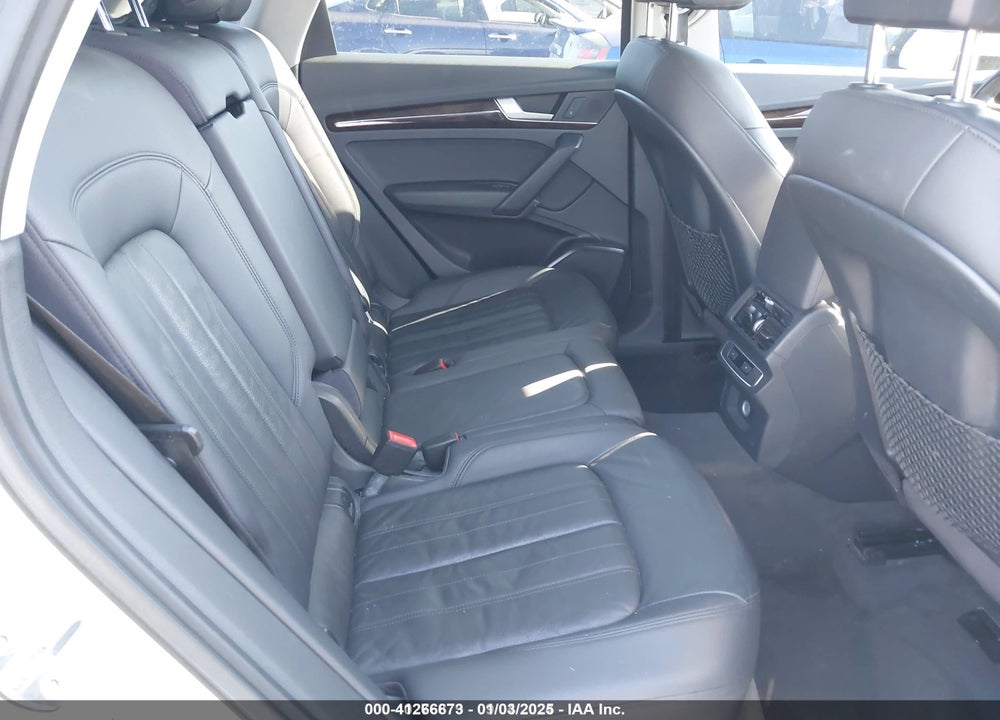 2018 AUDI Q5 2.0T PREMIUM/2.0T TECH PREMIUM VIN: WA1ANAFY2J2013289