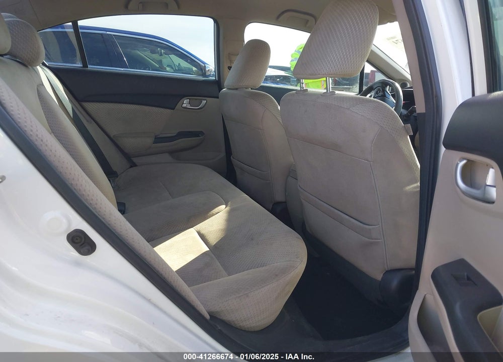 2014 HONDA CIVIC HYBRID VIN: 19XFB4F25EE001213