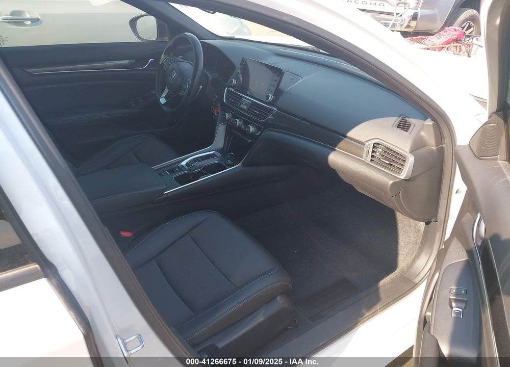 2022 HONDA ACCORD HYBRID SPORT VIN: 1HGCV3F28NA028558