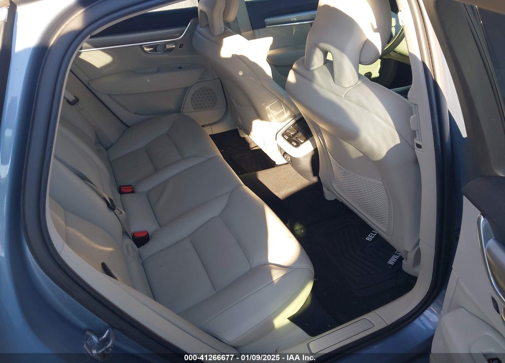 2017 VOLVO S90 VIN: YV1A22MK0H1014633