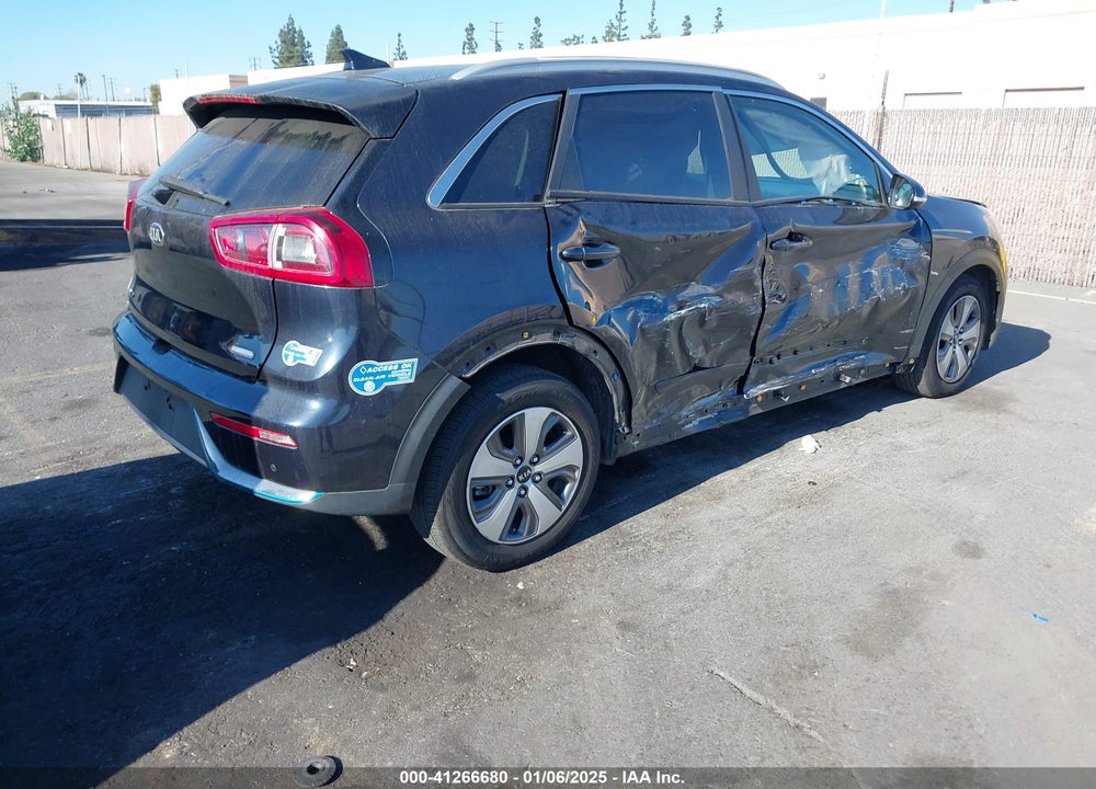 2019 KIA NIRO PLUG-IN HYBRID EX PREMIUM VIN: KNDCC3LD8K5327871