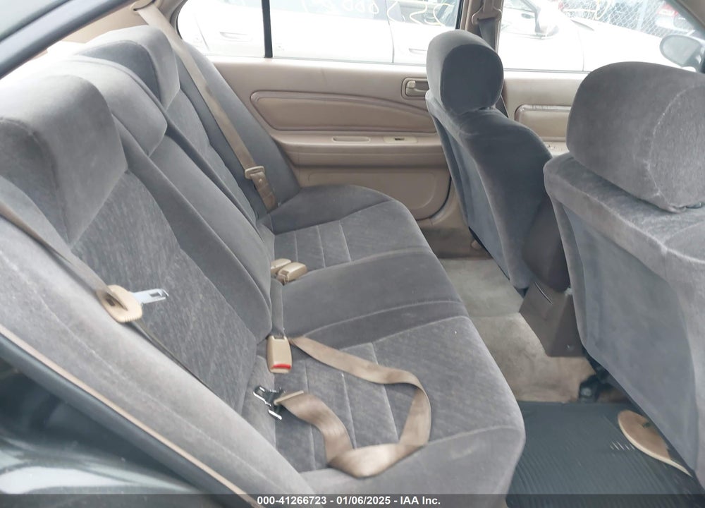 1996 NISSAN MAXIMA VIN: JN1CA21D5TT149291