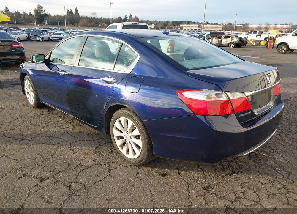 2015 HONDA ACCORD EX-L VIN: 1HGCR2F82FA219493