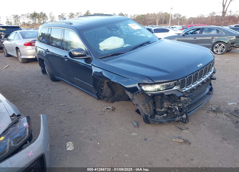 2023 JEEP GRAND CHEROKEE LAREDO 4X4 VIN: 1C4RJHAG2PC540747