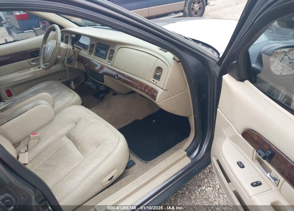 2007 MERCURY GRAND MARQUIS LS VIN: 2MEFM75V47X640136