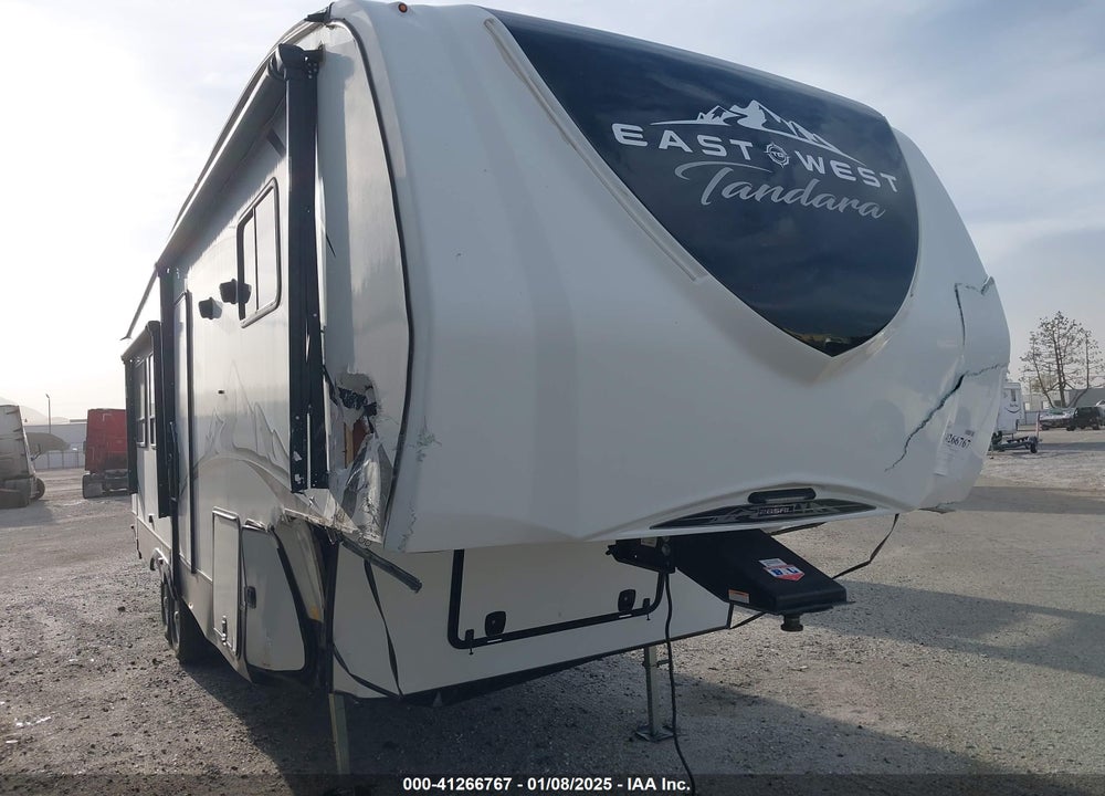 2021 EAST TO WEST TANDARA 285RL VIN: 5ZT3TDUB2M9010228