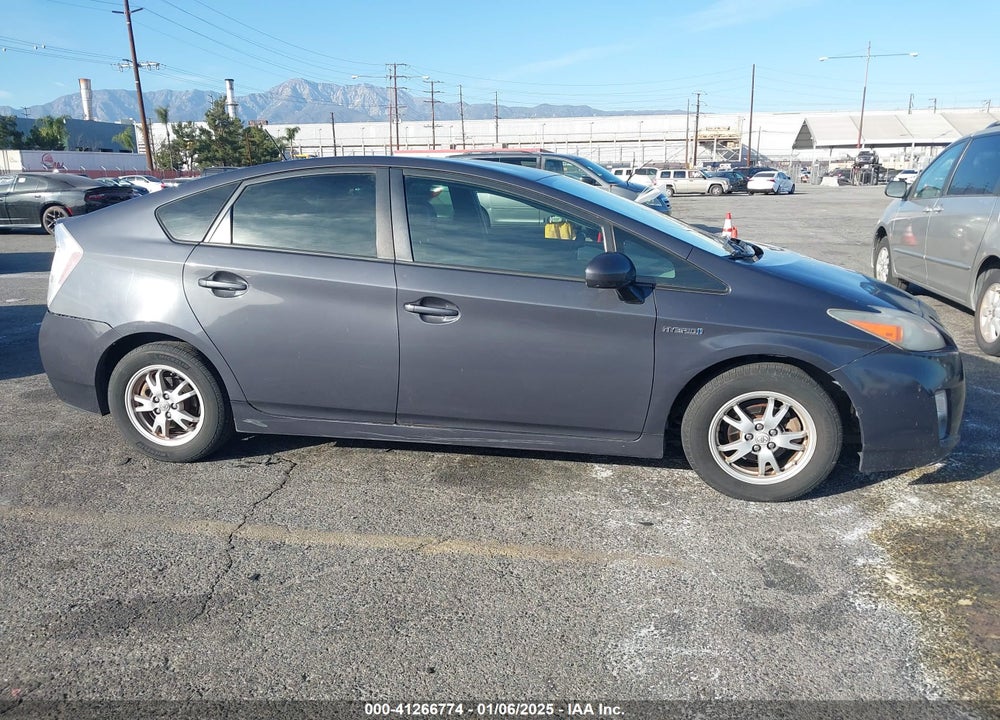 2011 TOYOTA PRIUS FOUR VIN: JTDKN3DU2B5369408