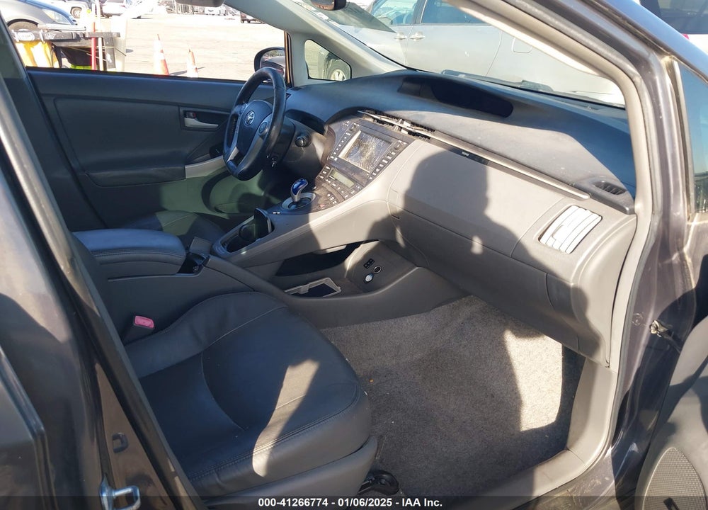 2011 TOYOTA PRIUS FOUR VIN: JTDKN3DU2B5369408