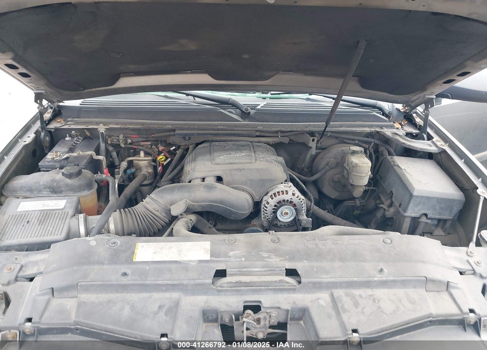 2007 CHEVROLET SUBURBAN 1500 LT VIN: 1GNFC16047J236158