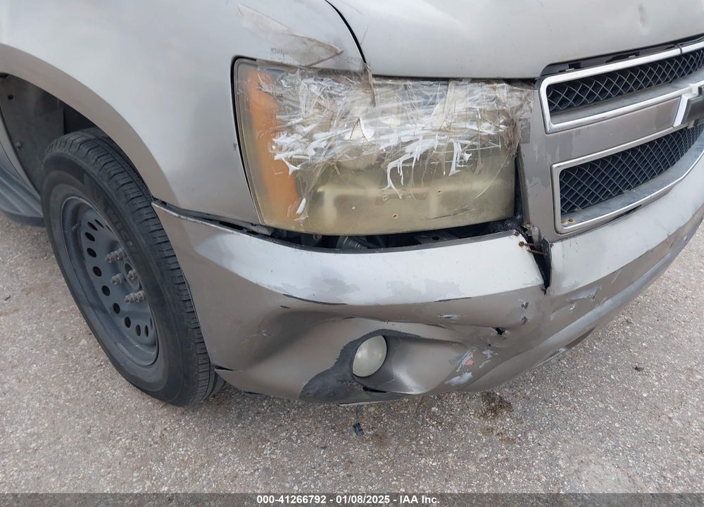 2007 CHEVROLET SUBURBAN 1500 LT VIN: 1GNFC16047J236158