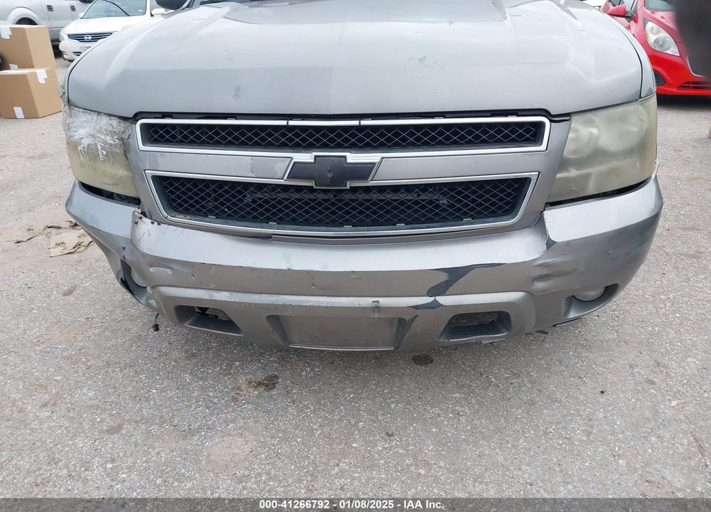 2007 CHEVROLET SUBURBAN 1500 LT VIN: 1GNFC16047J236158