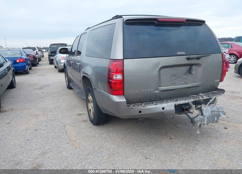 2007 CHEVROLET SUBURBAN 1500 LT VIN: 1GNFC16047J236158