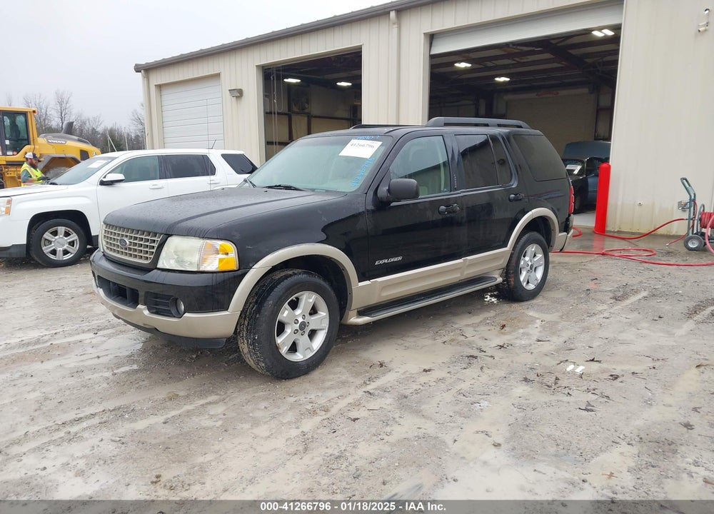 2005 FORD EXPLORER EDDIE BAUER VIN: 1FMDU64K55UB28590
