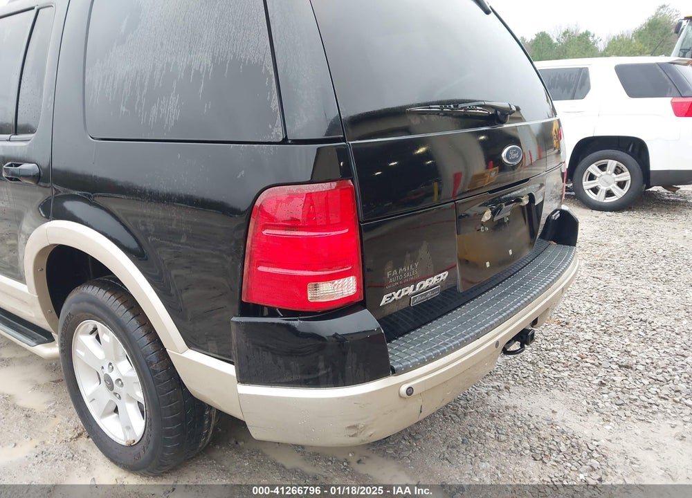 2005 FORD EXPLORER EDDIE BAUER VIN: 1FMDU64K55UB28590