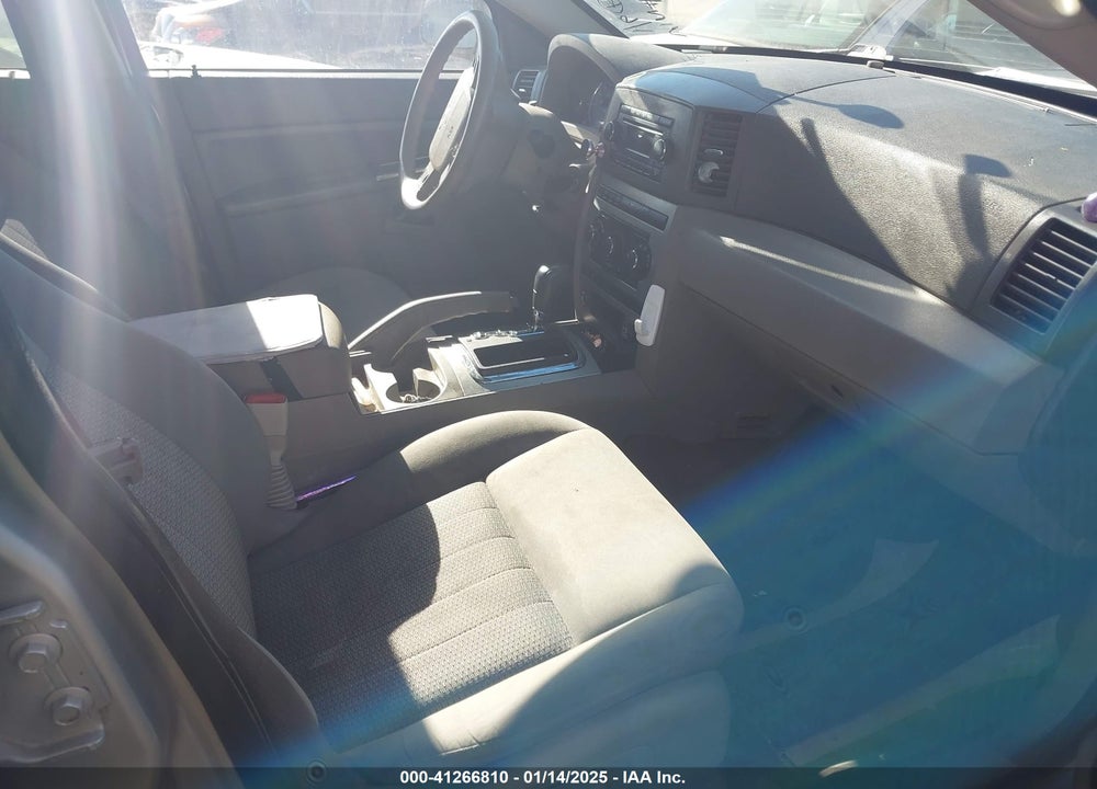 2007 JEEP GRAND CHEROKEE VIN: 1J8GS48K97C504764
