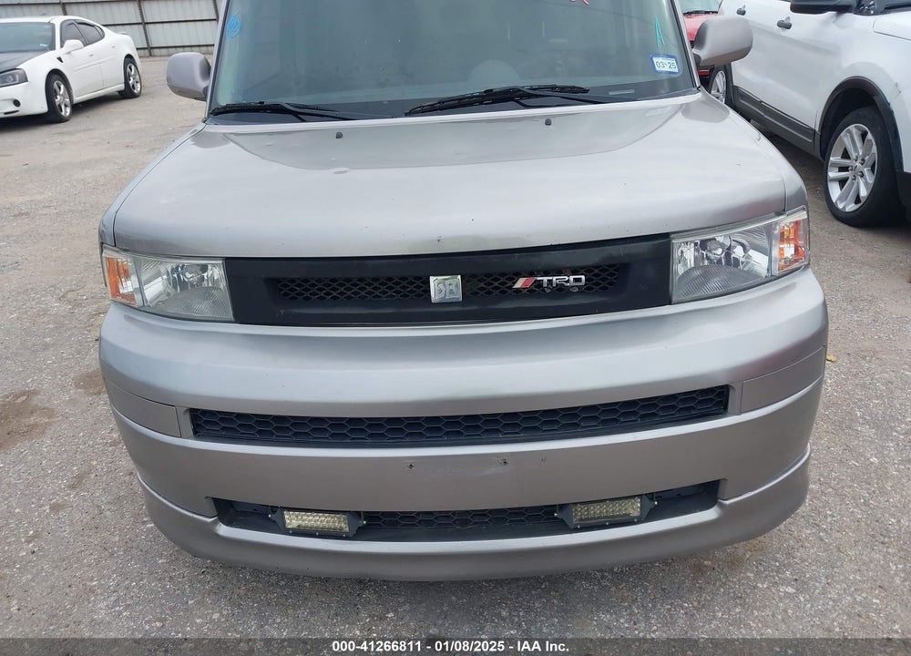 2004 SCION XB VIN: JTLKT324240166838
