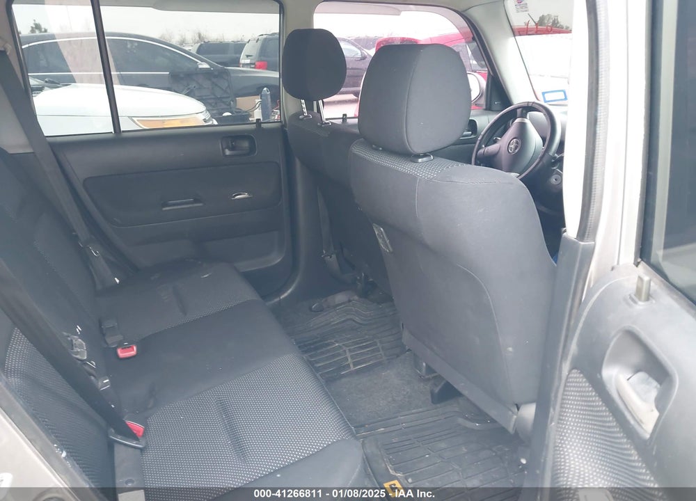 2004 SCION XB VIN: JTLKT324240166838