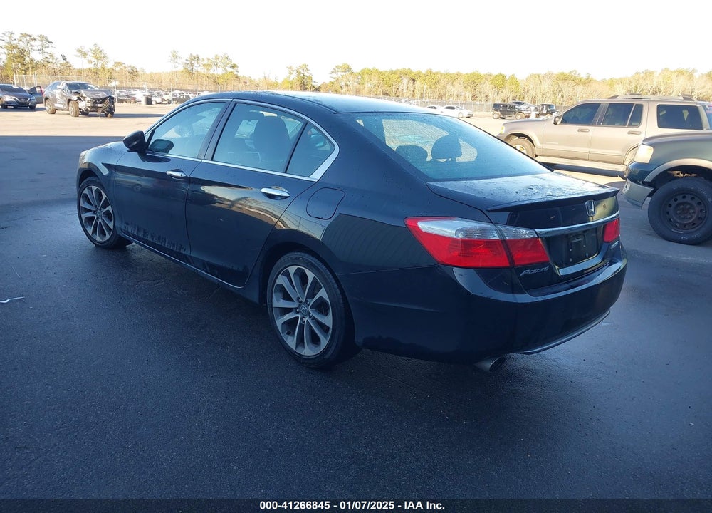 2015 HONDA ACCORD SEDAN VIN: 1HGCR2F57FA138379