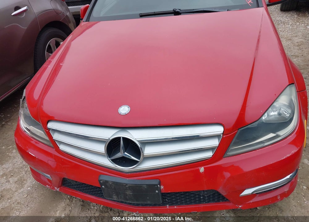 2013 MERCEDES-BENZ C 250 VIN: WDDGF4HBXDR263873