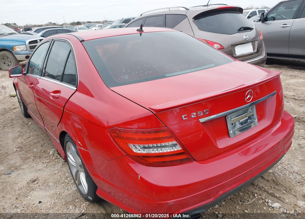 2013 MERCEDES-BENZ C 250 VIN: WDDGF4HBXDR263873