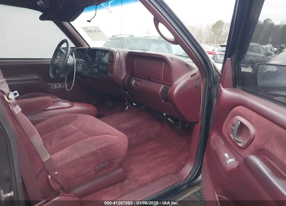 1997 CHEVROLET SUBURBAN LT VIN: 3GNFK16R1VG135529