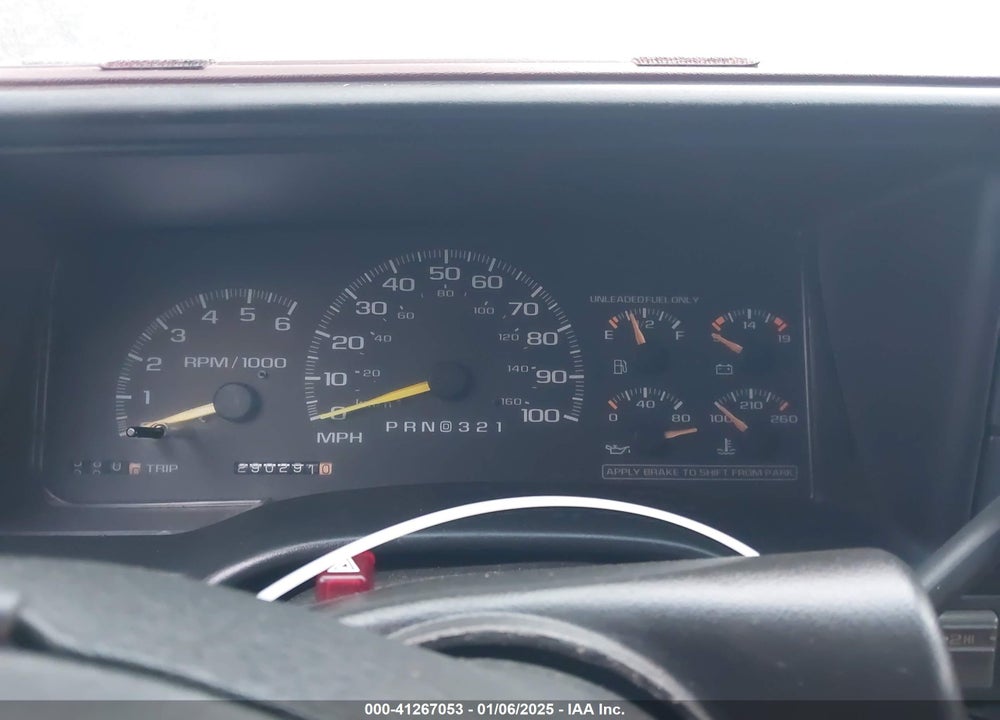 1997 CHEVROLET SUBURBAN LT VIN: 3GNFK16R1VG135529