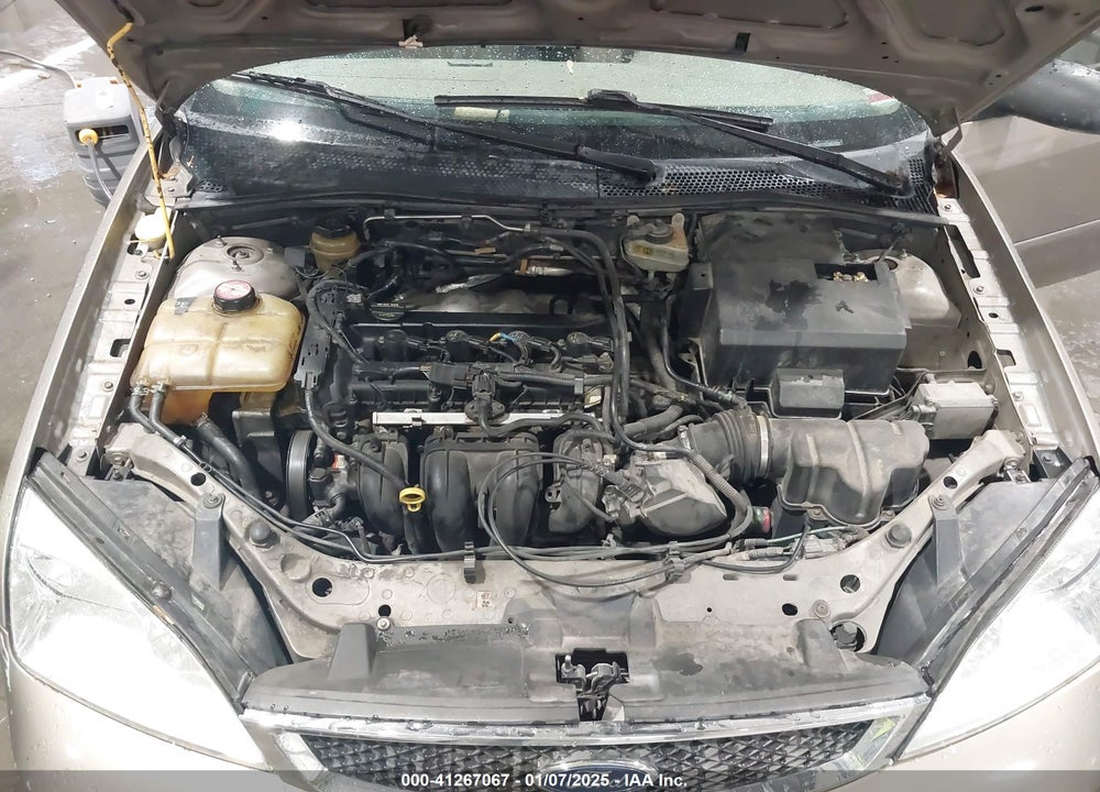 2005 FORD FOCUS ZX4 VIN: 1FAFP34N85W142670