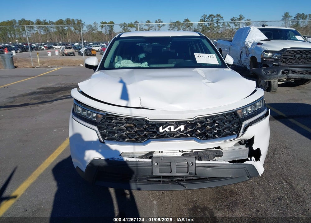 2022 KIA SORENTO LX VIN: 5XYRG4LC1NG098800