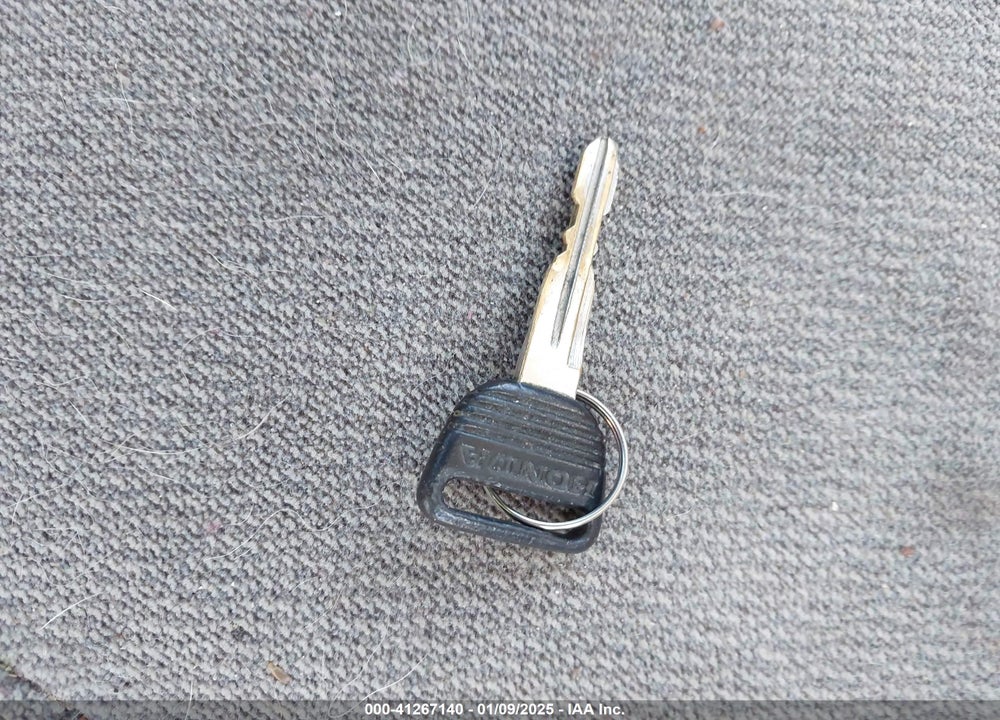 1996 HONDA CIVIC LX VIN: 2HGEJ6673TH519510